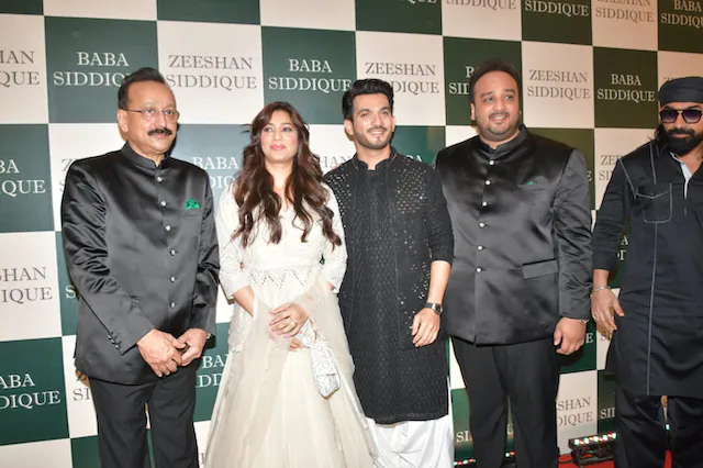 Arjun Bijlani graced the Iftar party with his presence, marking his first public appearance since undergoing appendix surgery. Despite his recent health ordeal, he exuded charm and elegance, showcasing his impeccable style at the event. (Pc: yogesh shah)