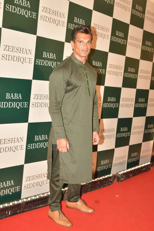 Karan Singh Grover look dashing in olive green ethnic wear. (Pc: yogesh shah)